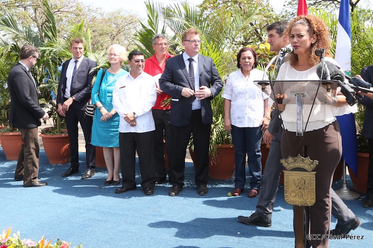 Alcald&iacute;a de Managua entrega llaves de la Ciudad a Secretario de Estado Parlamentario de Alemania